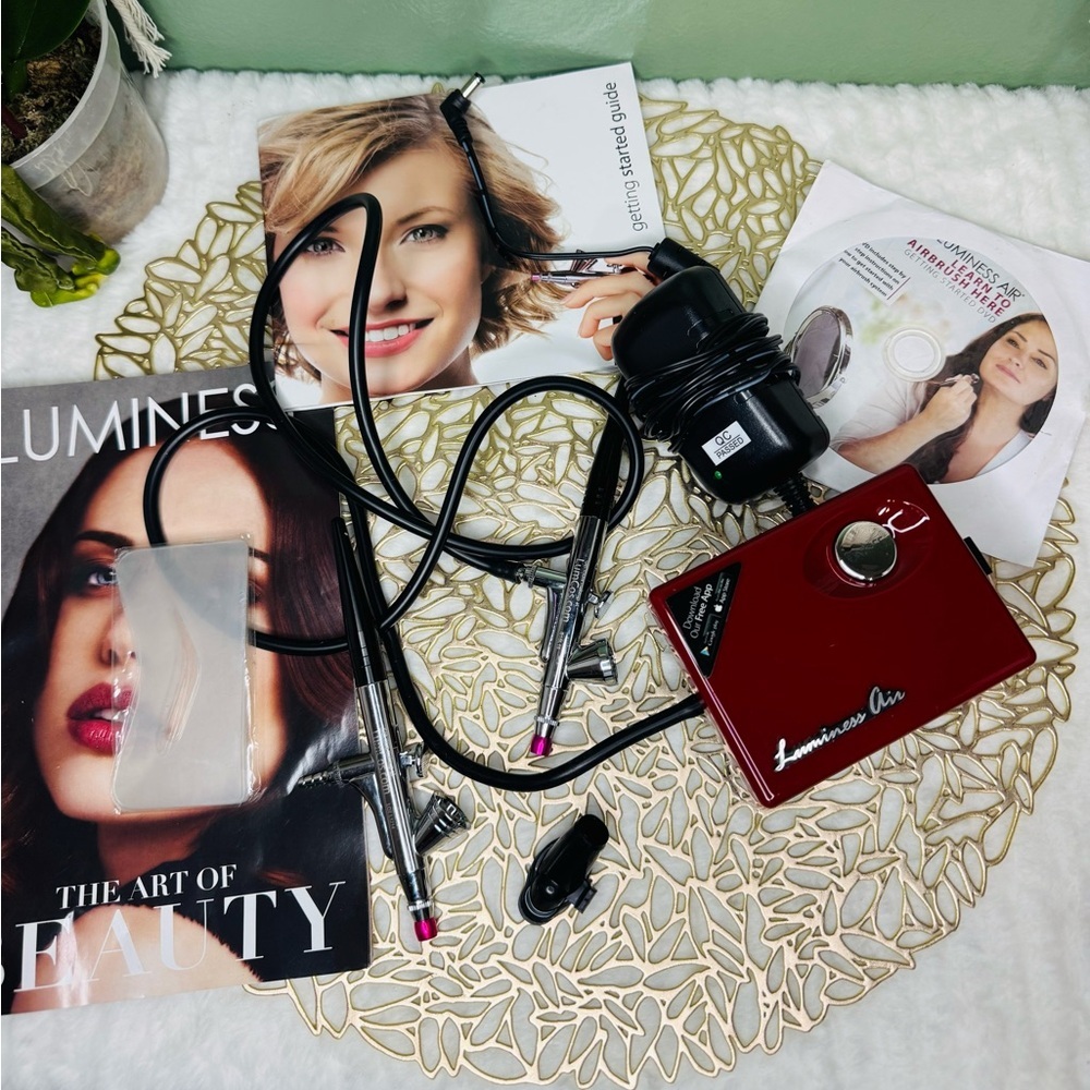 Luminess Airbrush Kit with Glossy Red Finish
